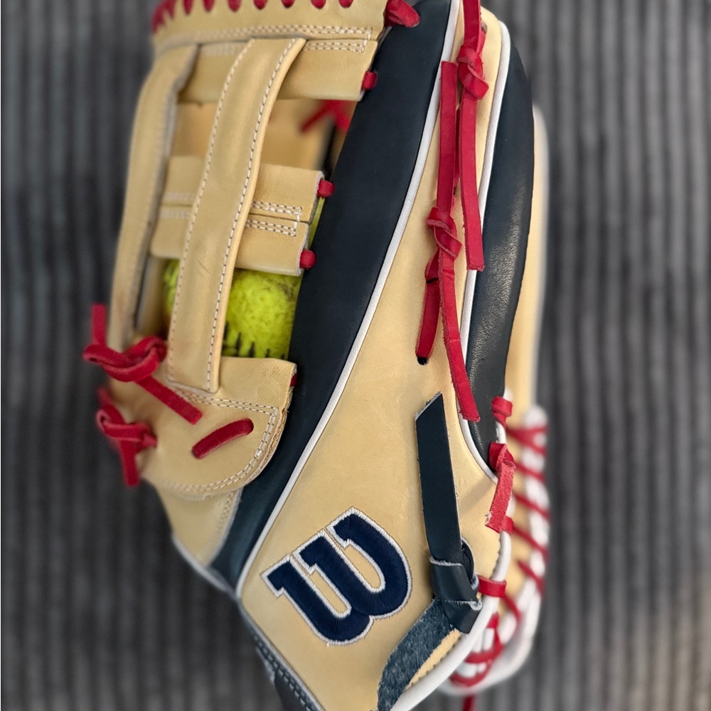 12.75 Wilson A2000